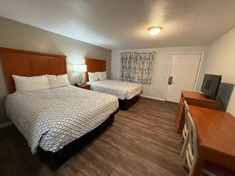 Budget Inn Bend image