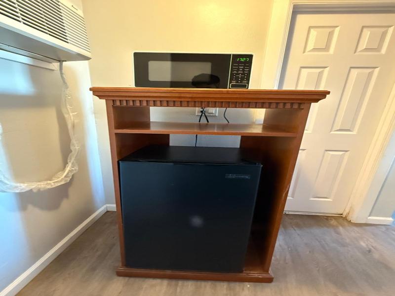 Budget Inn Bend image
