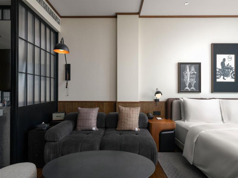 Flow And Co. Qingdao, Autograph Collection image