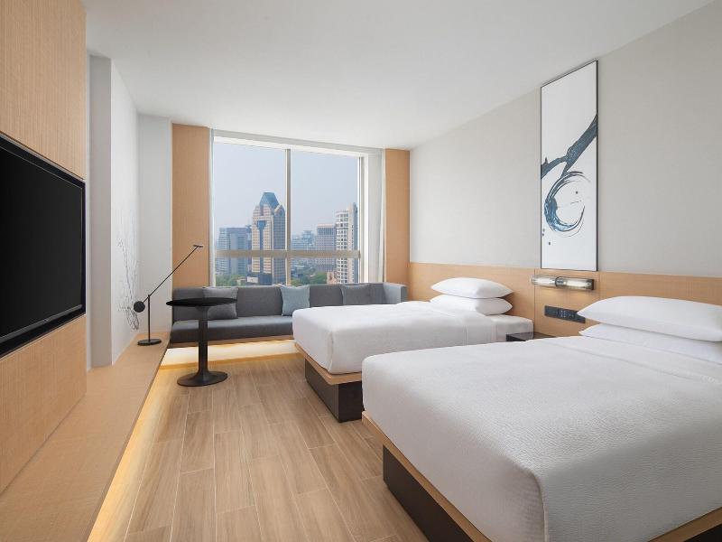 Fairfield By Marriott Hangzhou Wulin Square, China image