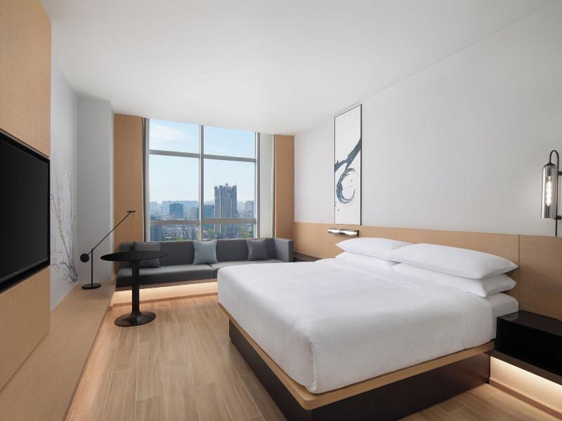 Fairfield By Marriott Hangzhou Wulin Square, China image