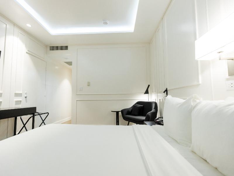 Hotel Tano image