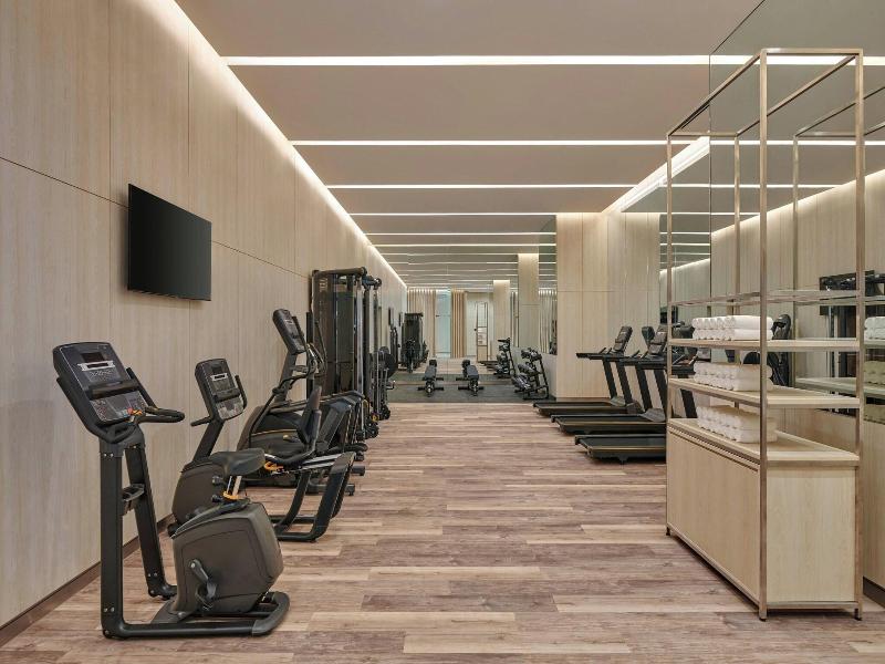Courtyard By Marriott Setia Alam image