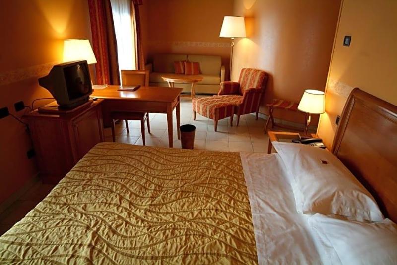 Hotel Ristorante Novecento image