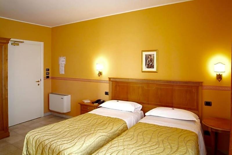 Hotel Ristorante Novecento image