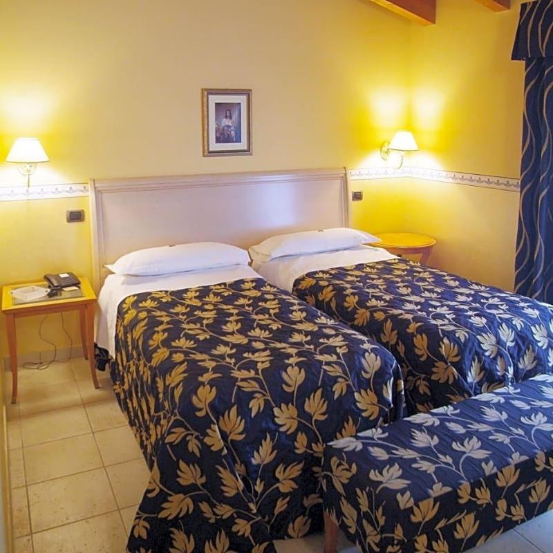Hotel Ristorante Novecento image