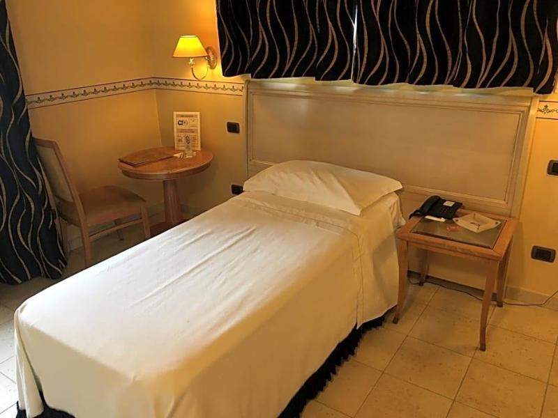 Hotel Ristorante Novecento image