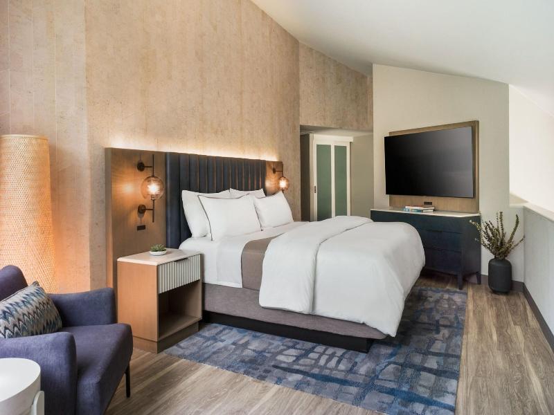 The Westin San Diego Bayview image