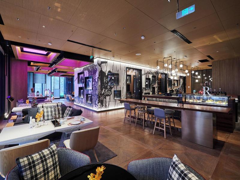 Renaissance Beijing Haidian Hotel image