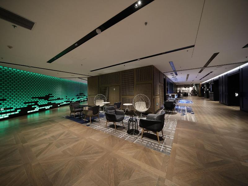 Renaissance Beijing Haidian Hotel image