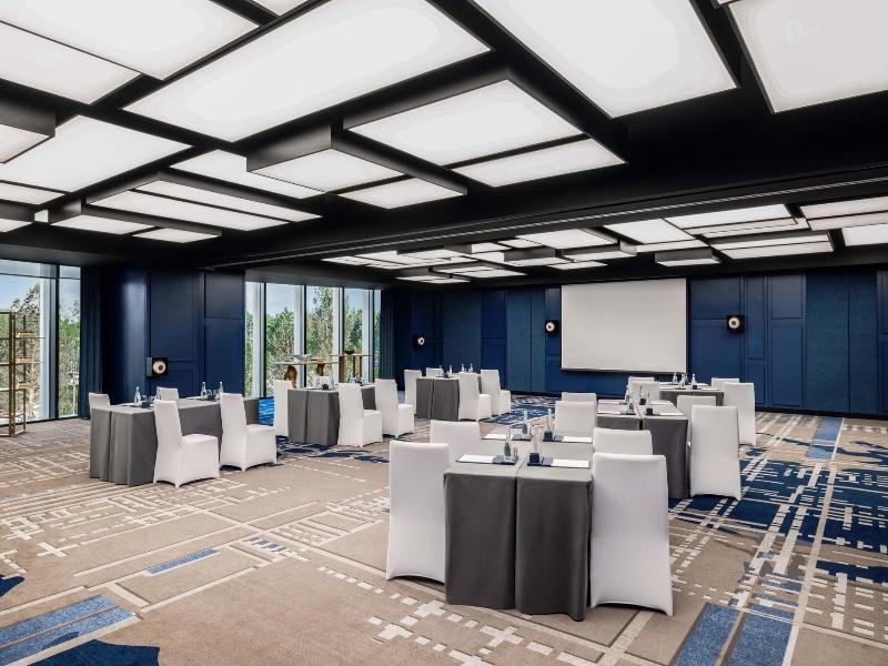 Renaissance Beijing Haidian Hotel image