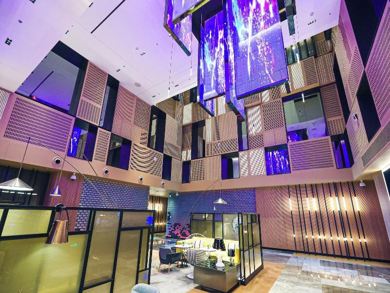 Renaissance Beijing Haidian Hotel image