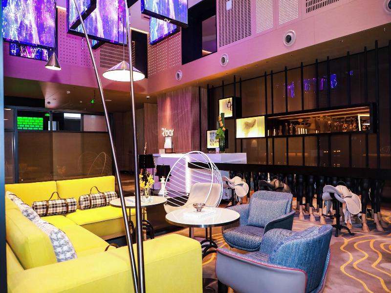 Renaissance Beijing Haidian Hotel image