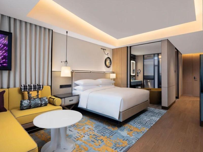 Renaissance Beijing Haidian Hotel image