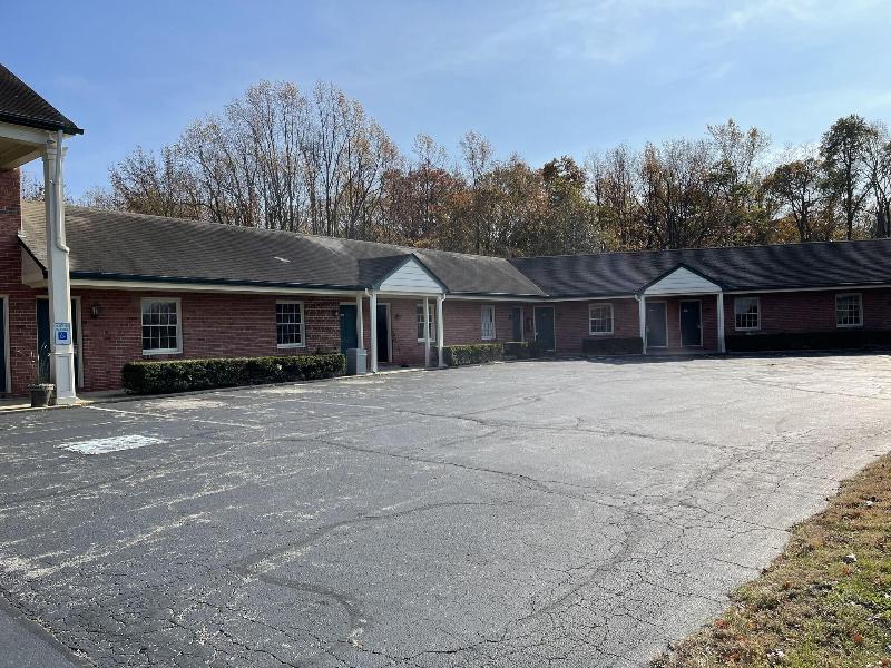 Rips Country Inn image
