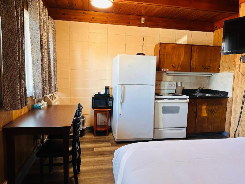 Anchor Inn Motel By Loyalty image