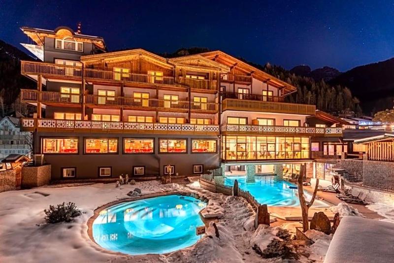Croce Bianca Leisure & Spa Hotel image