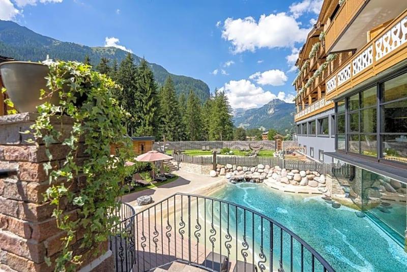 Croce Bianca Leisure & Spa Hotel image