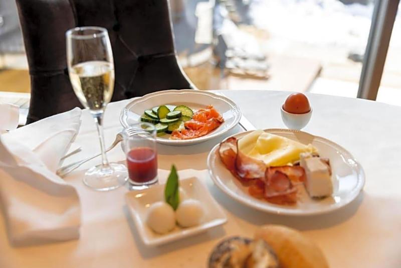 Croce Bianca Leisure & Spa Hotel image