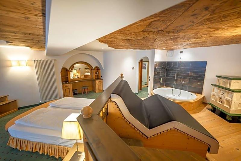 Croce Bianca Leisure & Spa Hotel image