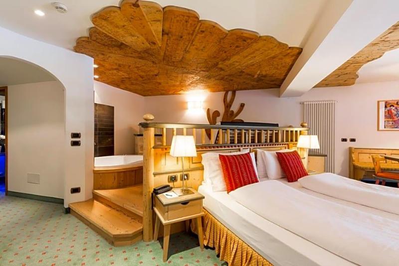Croce Bianca Leisure & Spa Hotel image
