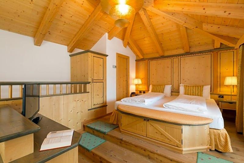 Croce Bianca Leisure & Spa Hotel image