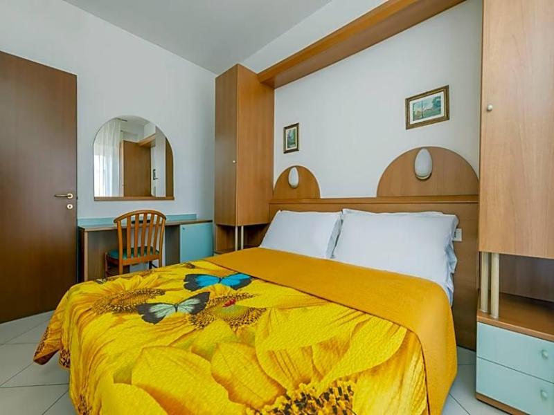 Hotel Sole image