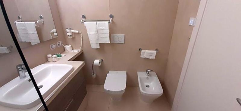 Delta Hotel image