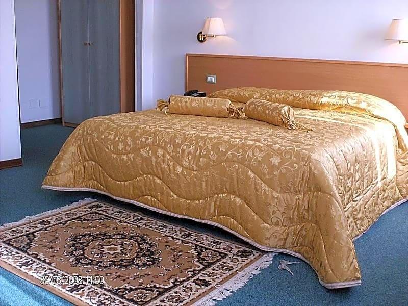 Hotel Etruria image