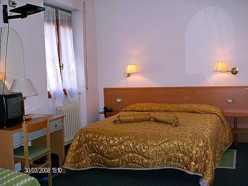 Hotel Etruria image