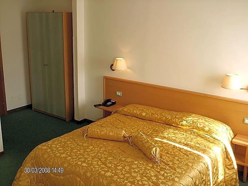 Hotel Etruria image