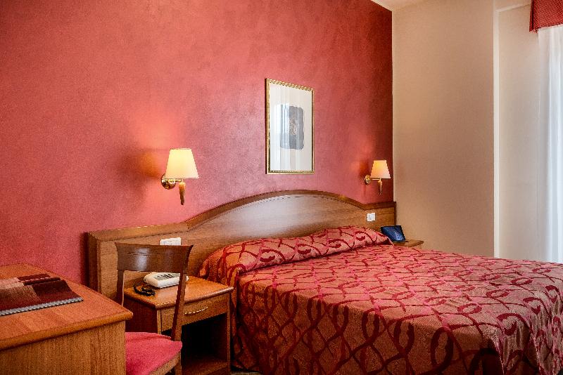 Hotel Tiffany image