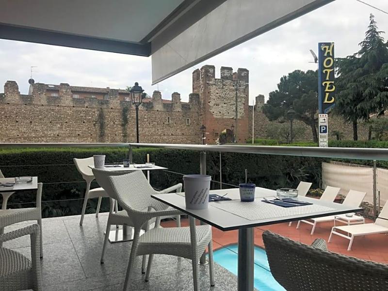 Hotel Le Mura image