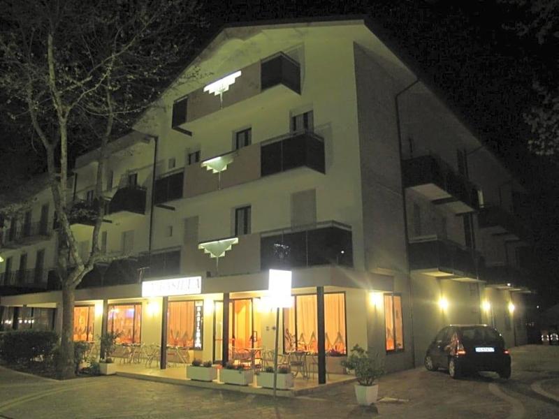 Hotel Basilea image