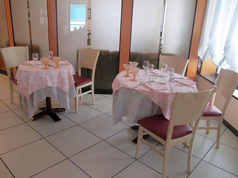 Hotel Basilea image