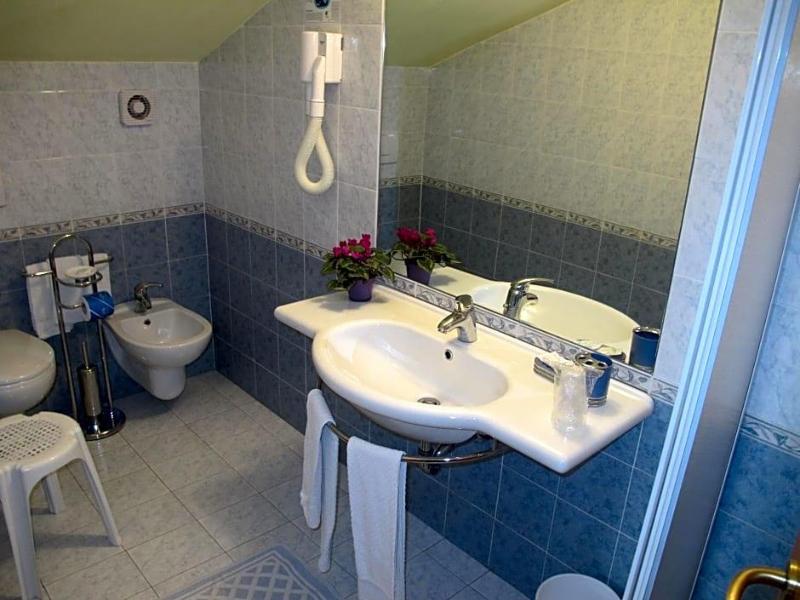 Hotel Basilea image