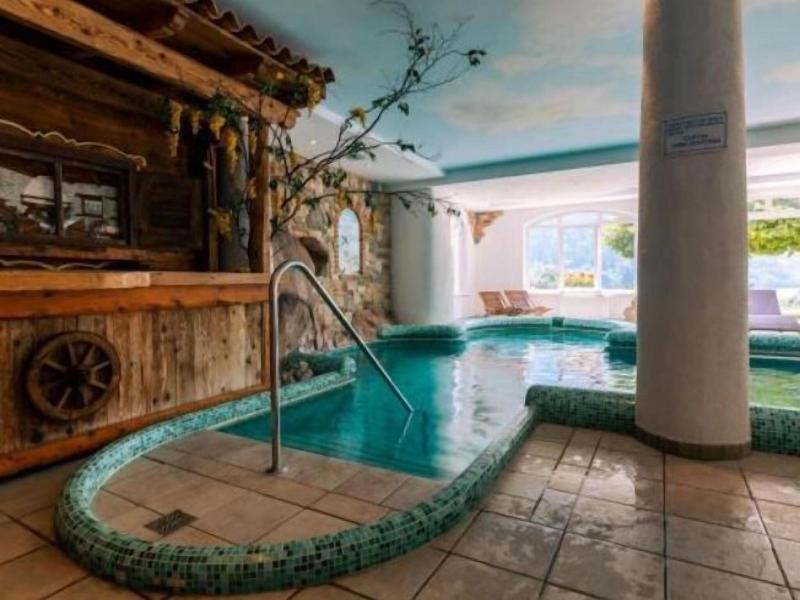 Hotel Des Alpes image