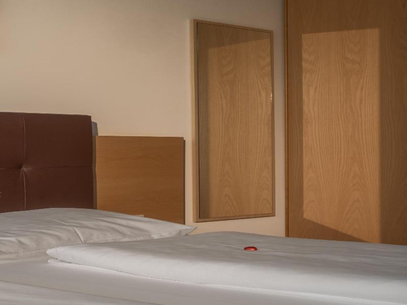 Hotel Filipinum image