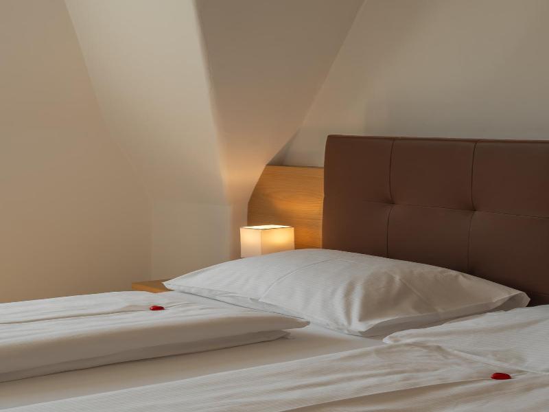 Hotel Filipinum image