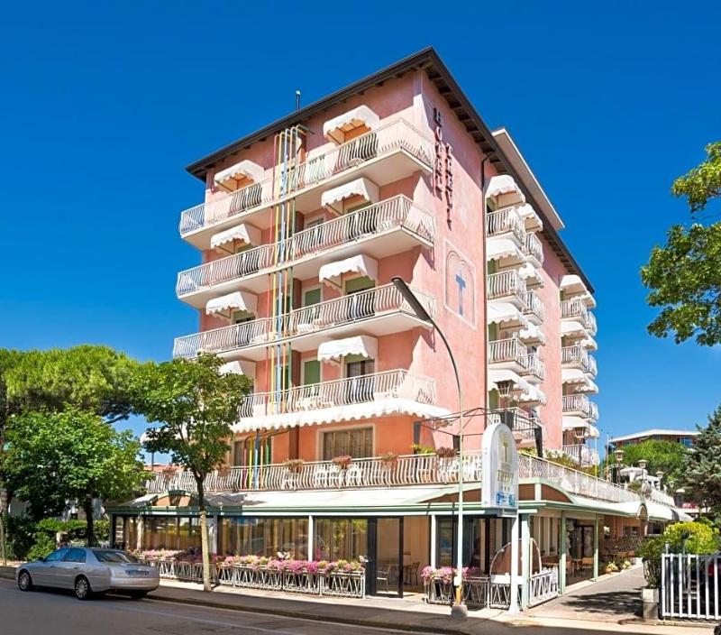 Hotel Trevi image