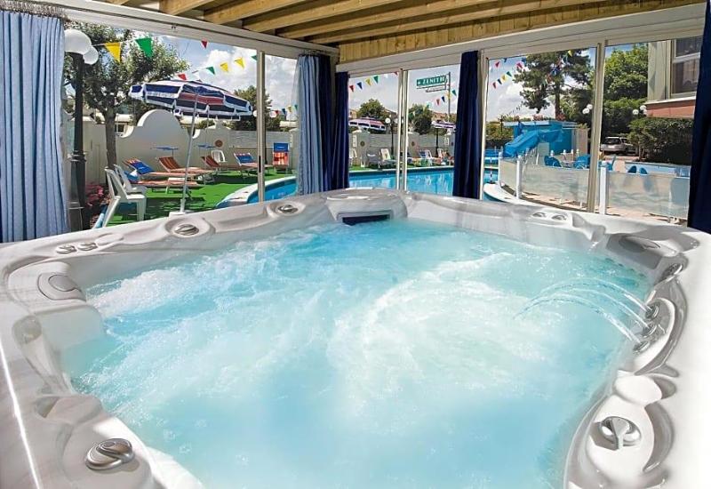 Hotel Zenith image
