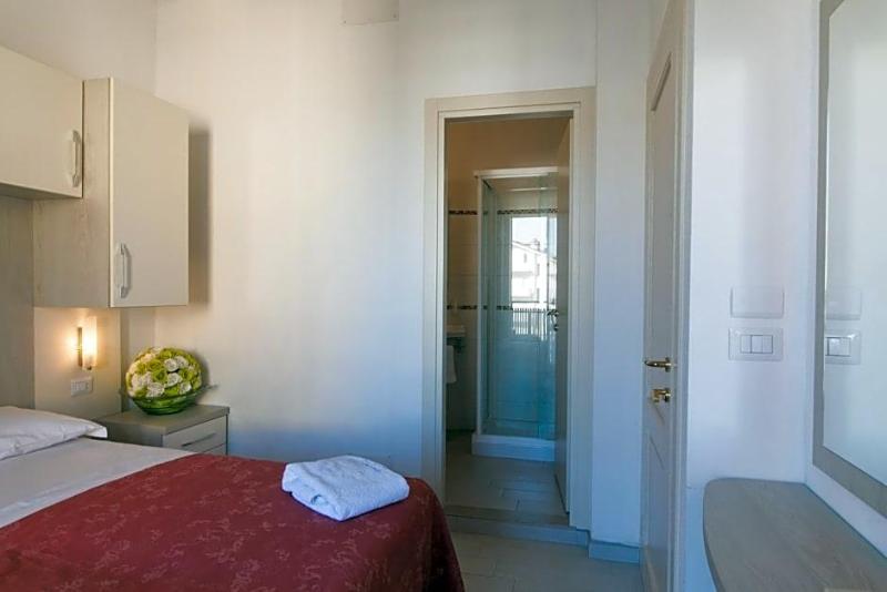 Hotel Zenith image