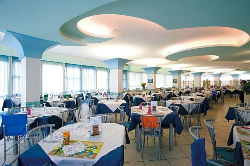 Hotel Zenith image