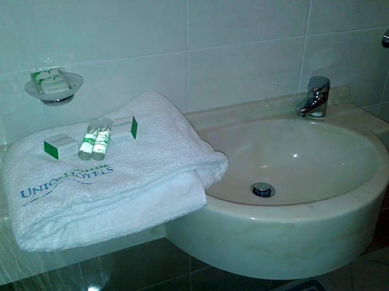 Hotel Zenith image