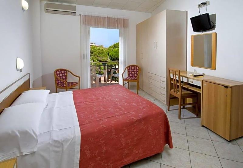 Hotel Zenith image