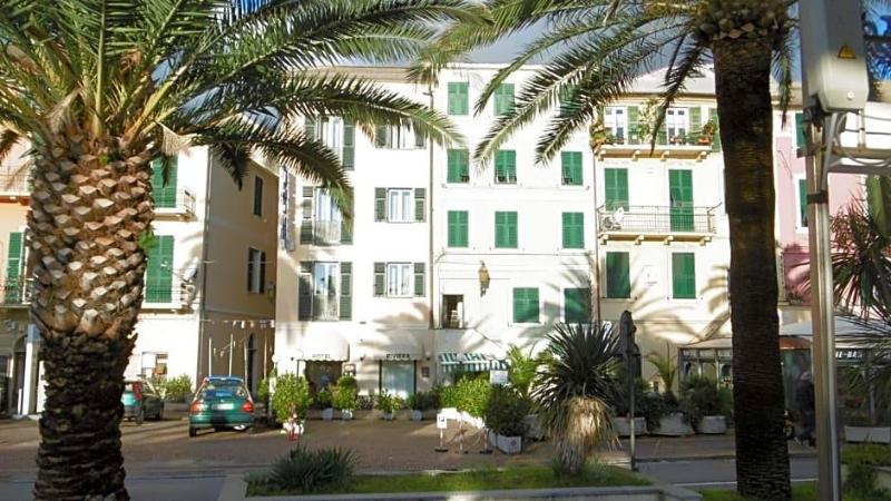 Hotel Riviera image