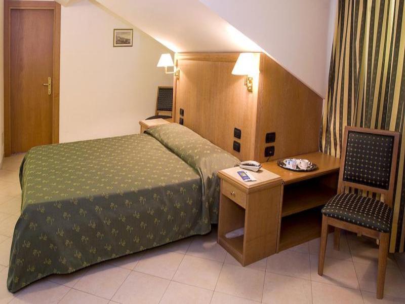 Hotel Riviera image
