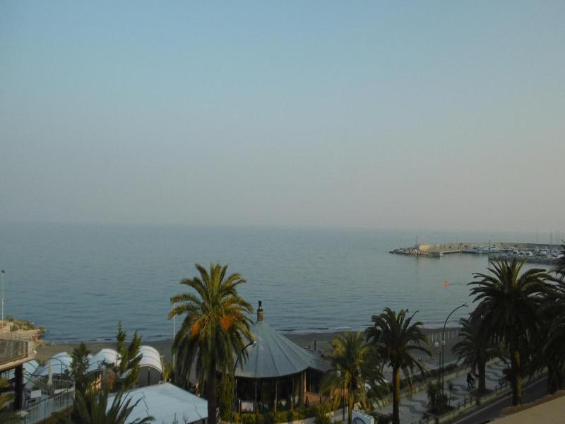 Hotel Riviera image