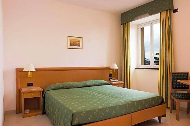 Hotel Riviera image