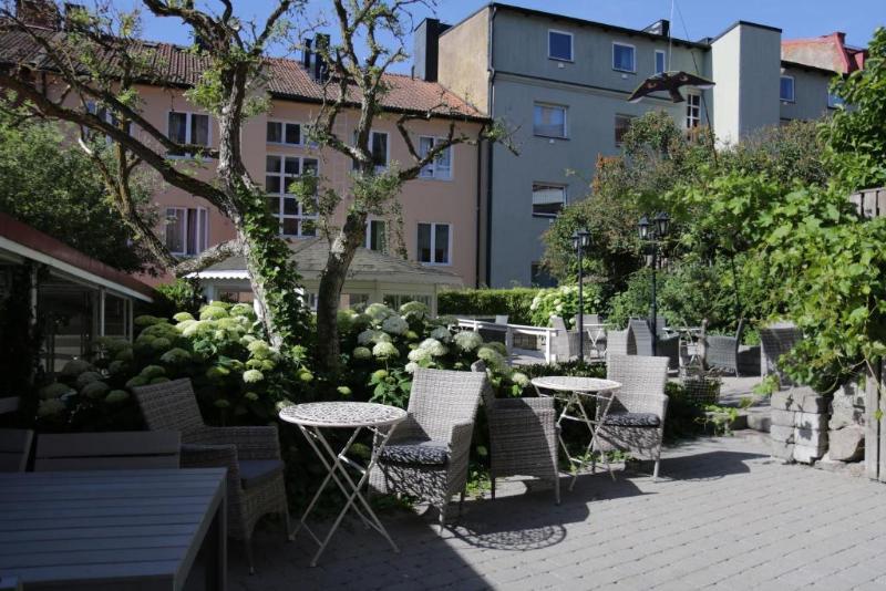 Hotel Konrad image